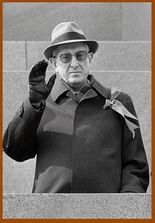 ...нет, это не призрак, это Андропов...