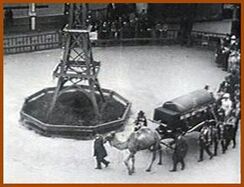 ...похоронная процессия, забежавшая вперёд всего-то на пол’года...