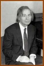 ...нет, это не призрак, это Шнитке...